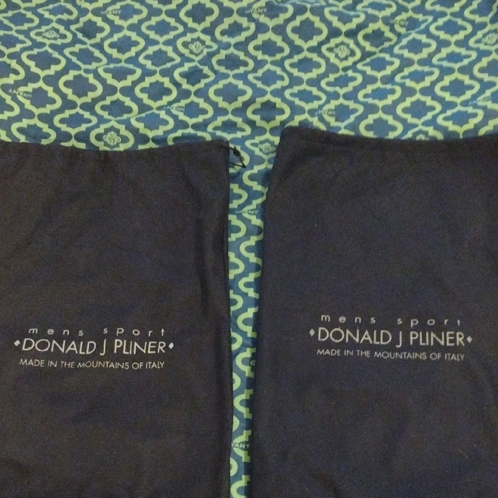 Donald J. Pliner Men's Sport Bags in Black